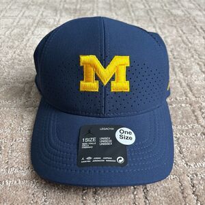 Nike Jordan U of M Legacy 91 Adjustable Cap Hat Unisex One Size Blue Lightweight